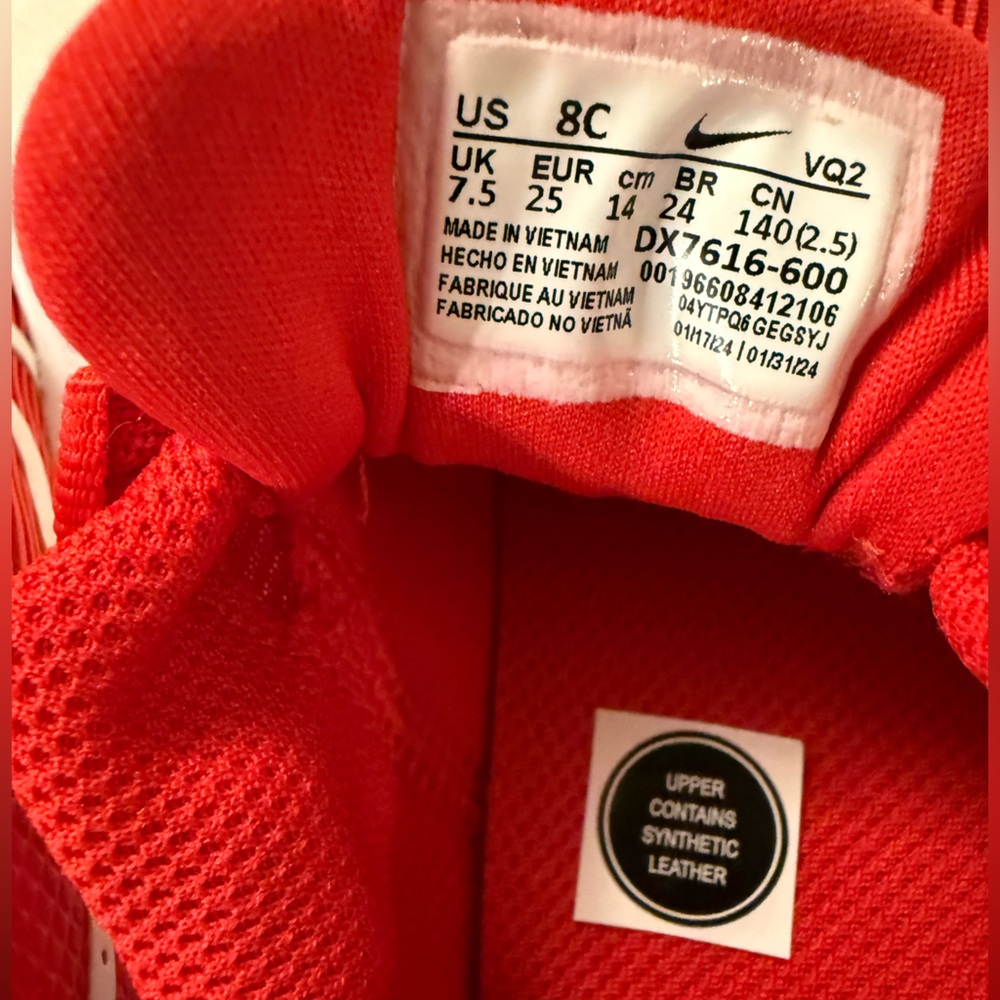 NWOT Nike Star Runner toddler sneakers, red, white, black—size 8 - Picture 5 of 6